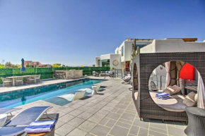 Elaborate Home Amazing Views Less Than 7 Mi to Dtwn!